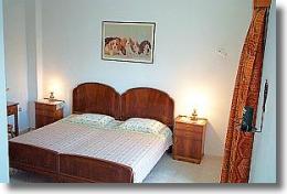 Bruno Studios bedroom in Alykes Zakynthos