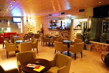 Lino Bistro Lounge Restaurant in ALykes Zante island Zakynthos