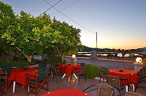 Paradise Taverna - Pizzeria - Alykes Zante Zakynthos Greece
