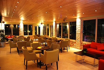 Lino Bistro Lounge Restaurant in ALykes Zante island Zakynthos